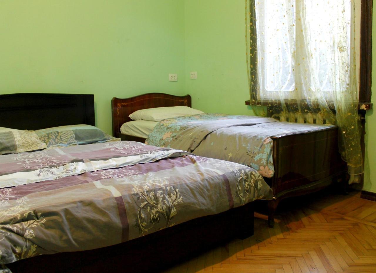 Colors Hostel Tbiliszi Kültér fotó